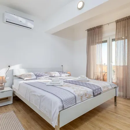 Pet Friendly In Sikici * Pula